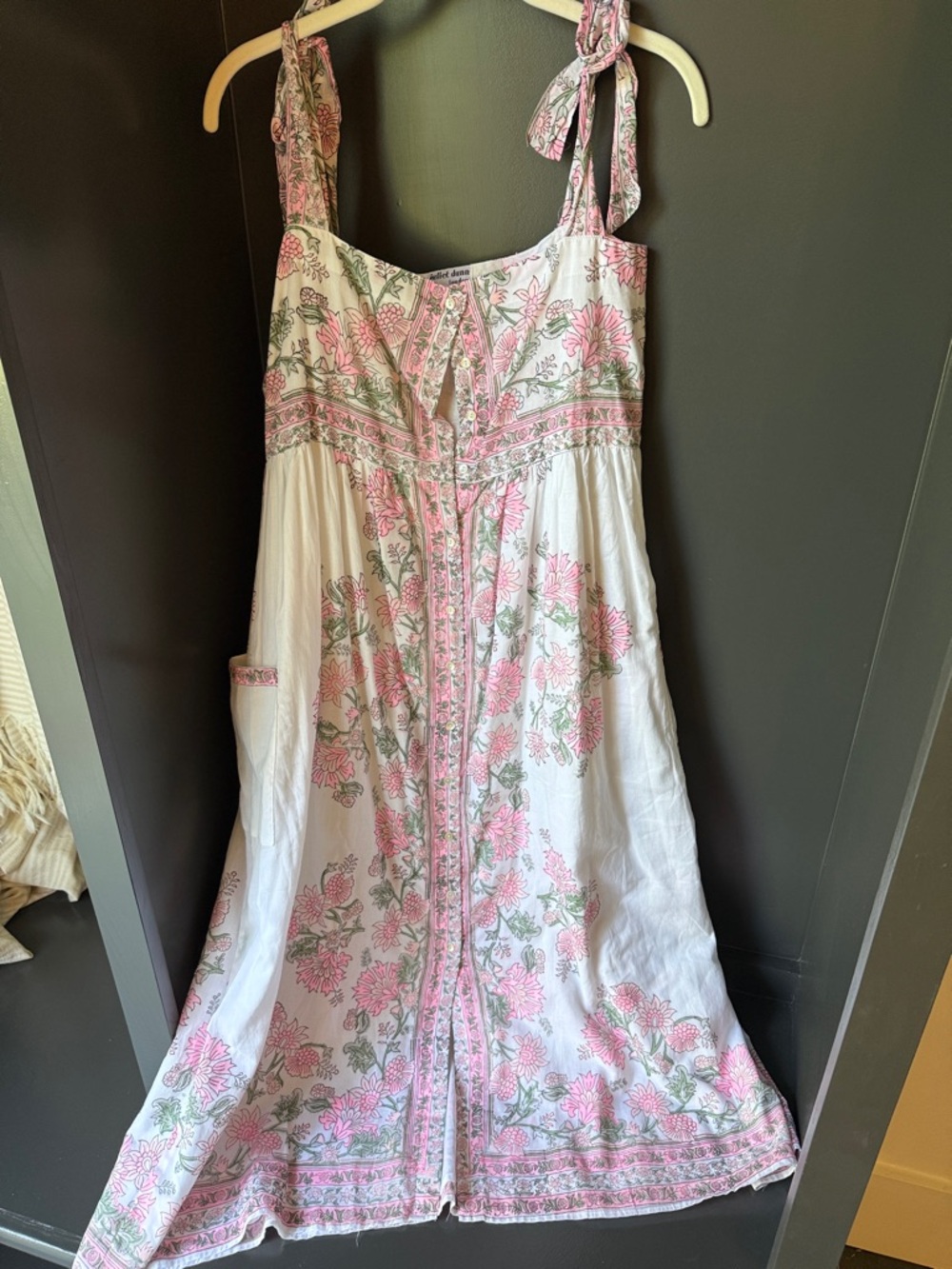 Juliet Dunn White Midi Dress with Pink Floral Print